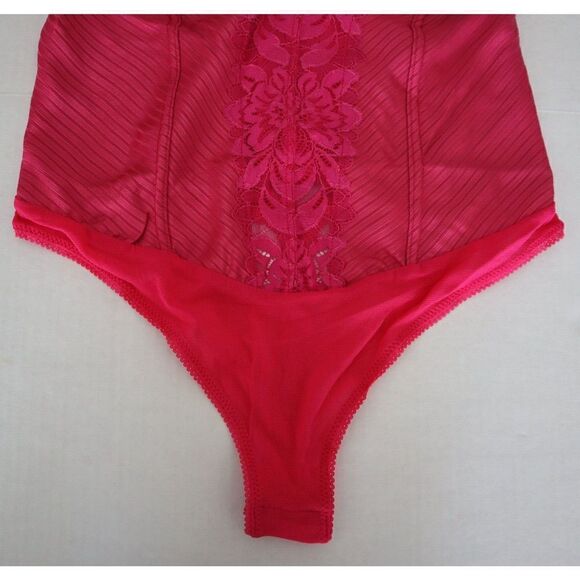 Intimately x Free People Sz Small Pink Built In Bra Corset Back Thong Bodysuit - Picture 7 of 9